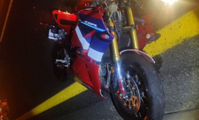 Asegura PGJE dos motocicletas por hechos en Xaloztoc; inicia carpeta de investigación por muerte de una persona